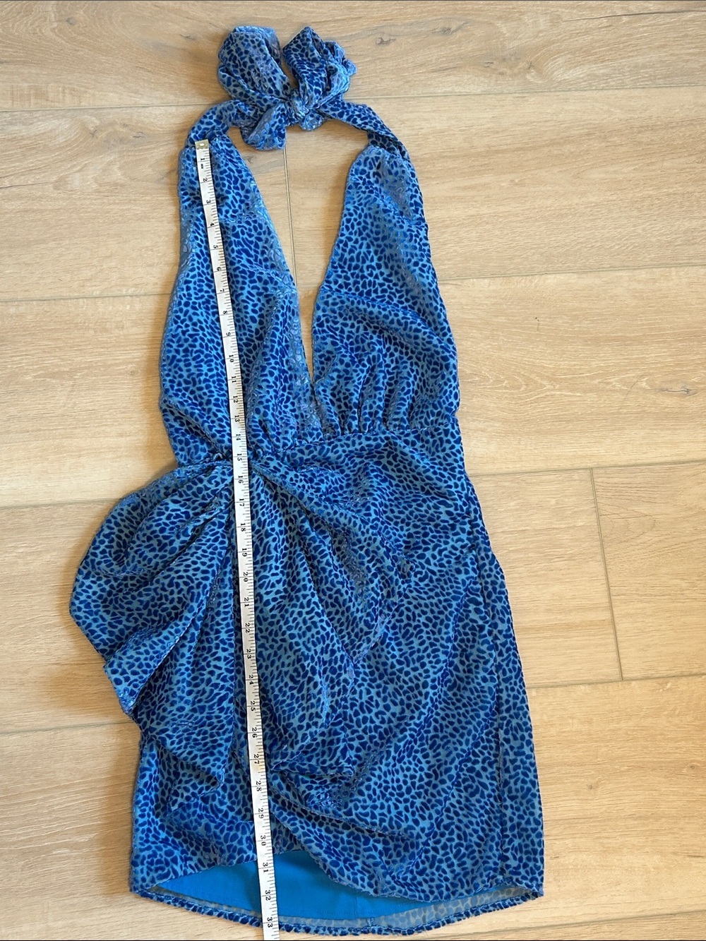 NEW NBD Pari Mini Dress in Blue Leopard Velvet Revolve Size Medium - Picture 15 of 16